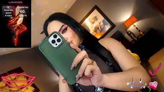 FridaHumphrey webcam