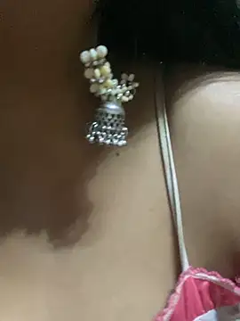 Meera_xxx live sex cam