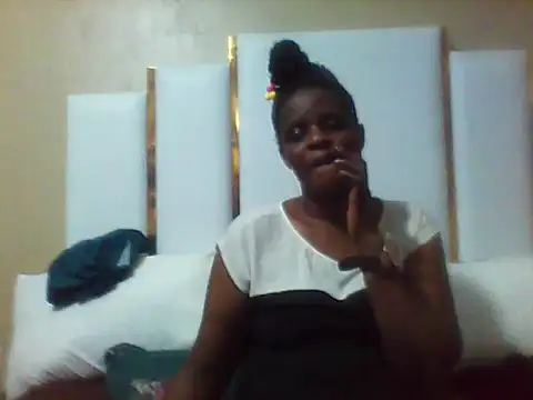 creamyhairy_puss webcam