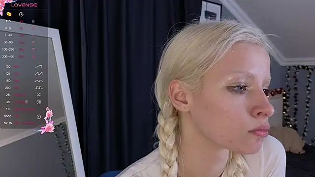 naomi_demio - Naomi_Demio's free webcam - UK Sex Cams