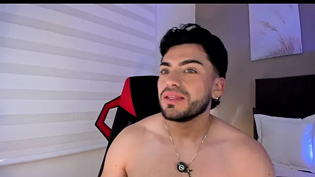 Alexander_Diazz webcam