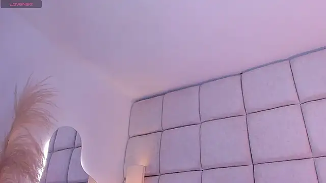 anthonela_garda webcam