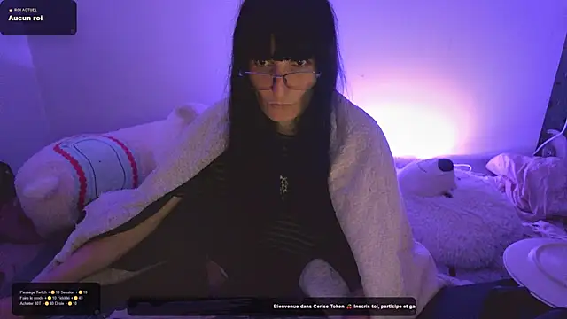 CeriseLapine live sex cam