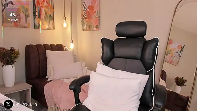 emilyruiz1 - Emilyruiz1's free webcam - UK Sex Cams