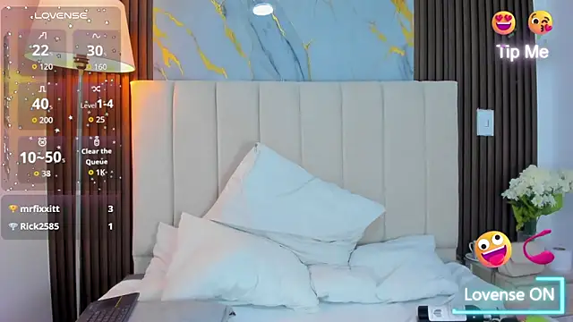 Victoria_Guzman webcam