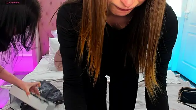 NancyGlo live sex cam