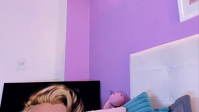 Charlotte11-11 webcam