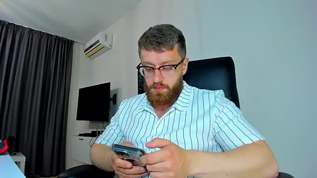 Findom_guy webcam