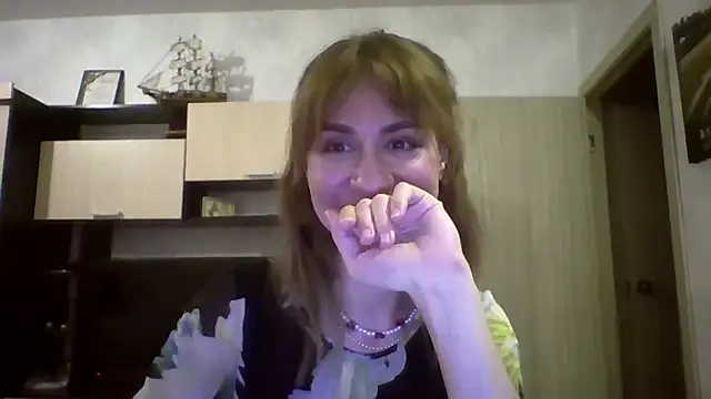 ElenoreHolguin webcam