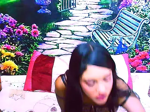IndianPretty14u2Luv webcam