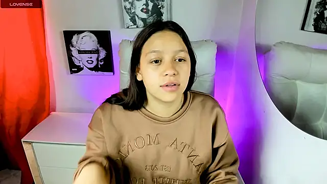 SamanthaRoldaan webcam