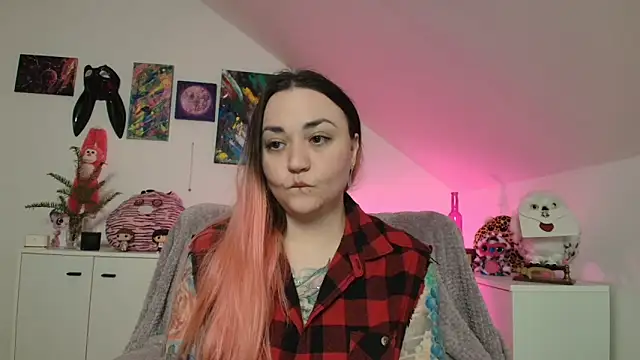 PinkHurricaneOfficial webcam