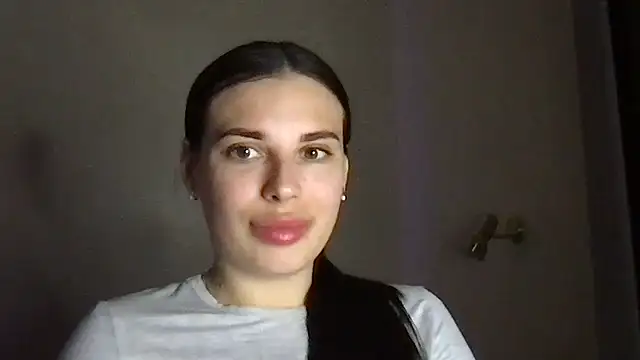 MoonriseGoddess webcam