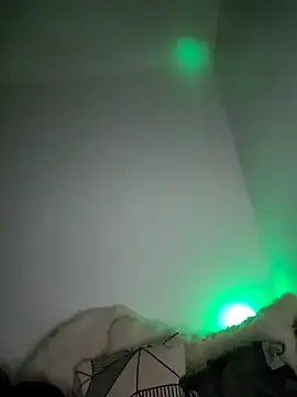 iamlalamilano webcam