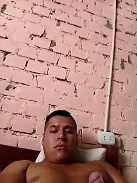 Alex321Flores webcam