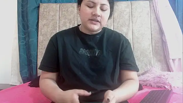 slut_full_messy - Slut_Full_Messy's free webcam