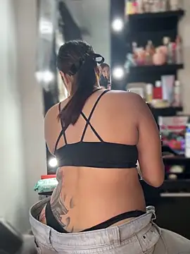 Kaily_Sweet16 webcam