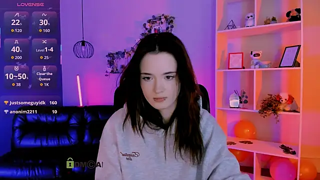 liana_kisses live sex cam