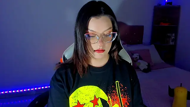 OphelianaRose33 webcam