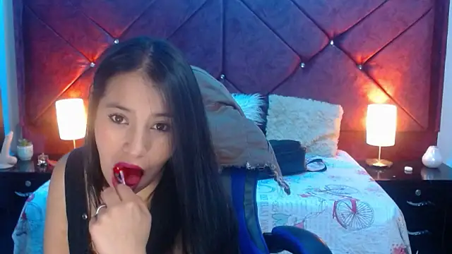 Julietacollins06 webcam