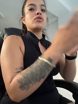 JuanitaMore01 webcam