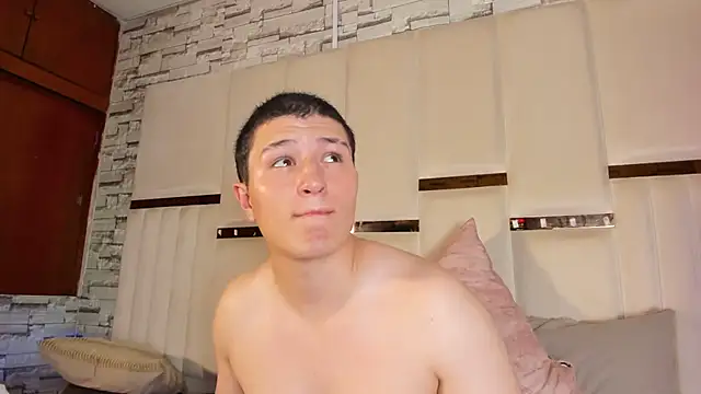 ANLLELOAndANGELA webcam