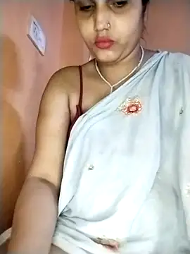 spicy_stella - Spicy_Stella's free webcam - UK Sex Cams