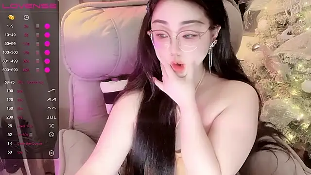 Monica-666888- webcam