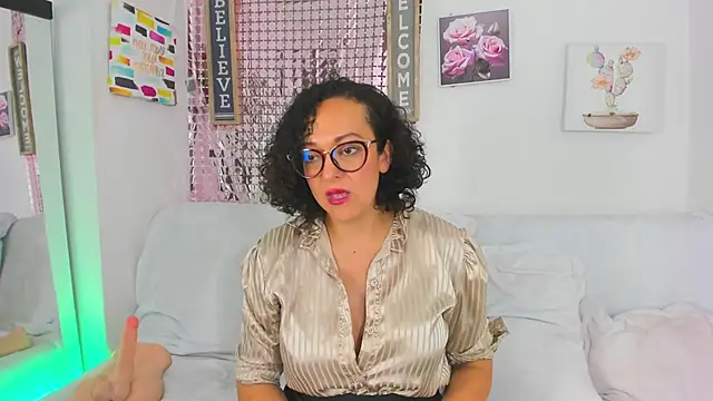 AnaDalila_Latina webcam