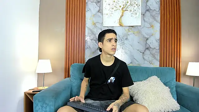 NAUGHTY_BOYS1 webcam