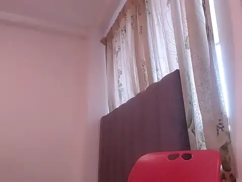 saara_johnson496 webcam