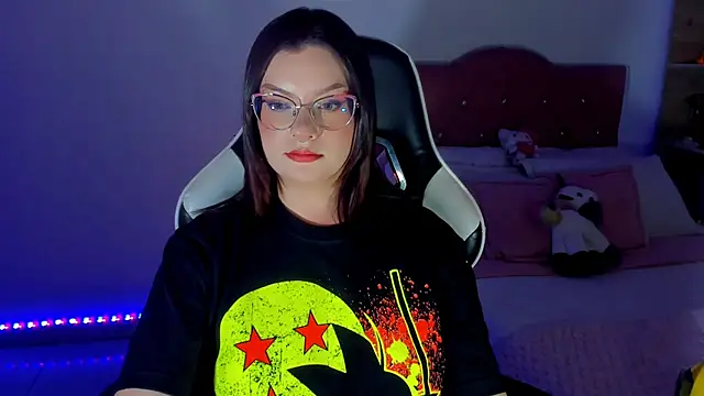 OphelianaRose33 webcam