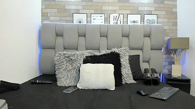 KariinaTaylor webcam