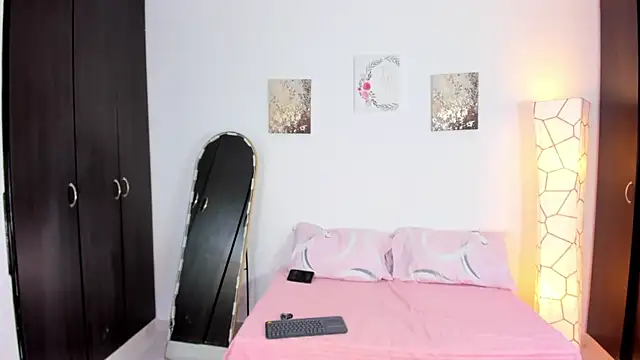 SarahCinnamon- webcam