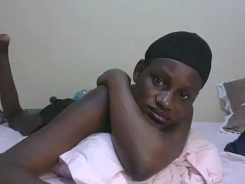 Cute_shy_Linda webcam