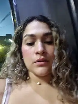 Sara_smiiith211 webcam