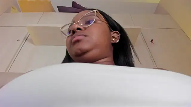 tamaraa_smiith webcam