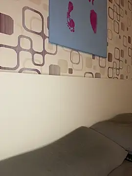 LittleChaosQueen webcam