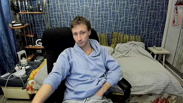 CuteBoy228 webcam