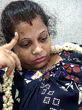 sweetqueen143 webcam