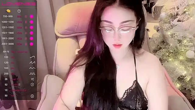 Monica-666888- webcam