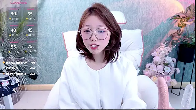 美女ZoeLily2026在线直播