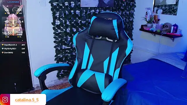 Kata_Bigboobs webcam