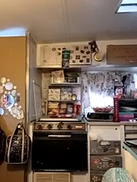 whitetrashdirtyslut webcam