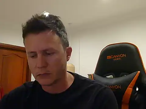 TroyDieselXXX webcam