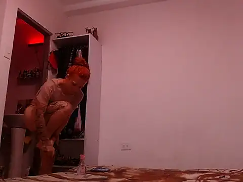 saara_johnson496 webcam