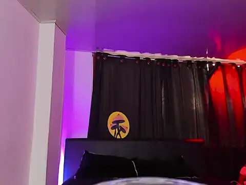 nataliasweet98 - Nataliasweet98's free webcam - UK Sex Cams