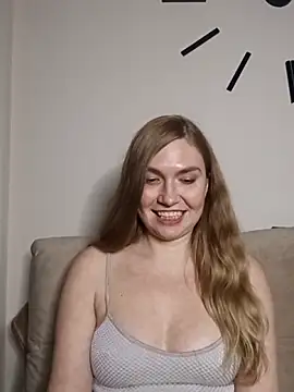 kisavixen - KisaVixen's free webcam - UK Sex Cams