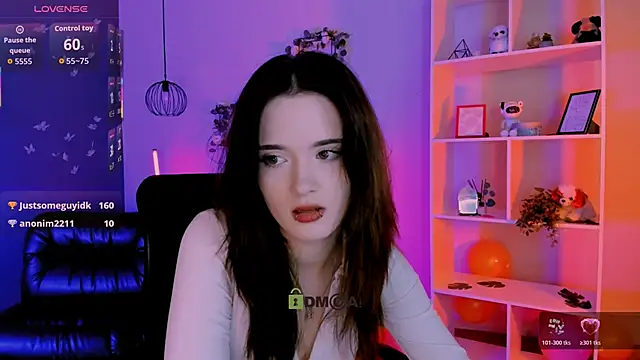 liana_kisses - Liana_kisses's free webcam