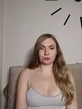 kisavixen - KisaVixen's free webcam - UK Sex Cams